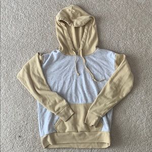 American Eagle yellow/grey sweatshirt
